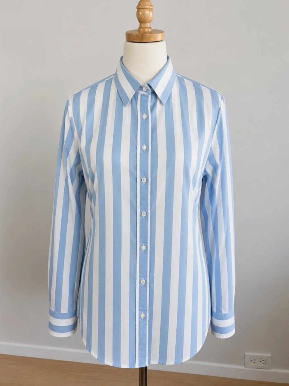 Blue & White Striped The Shirt Boyfriend Shirt Sz XS Office Coastal Chic